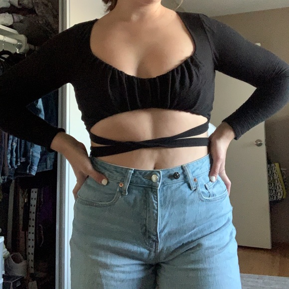 UO Black Cross Shirt - Picture 2 of 4